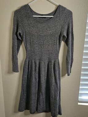 American Eagle Outfitters Gray Long-Sleeve Knit Fit & Flare Dress